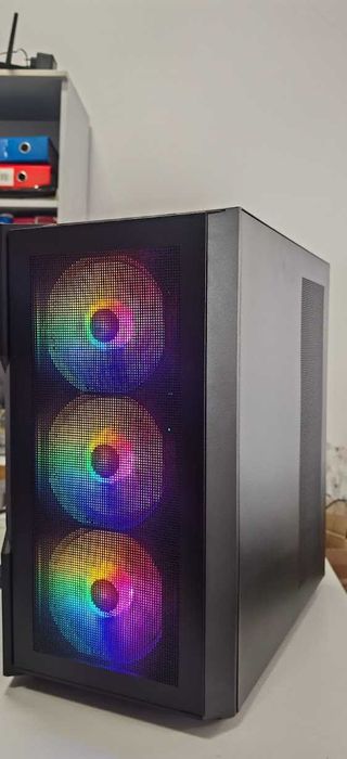 Добро Геймърско PC Ryzen 7 5700/32Gb/1TB SSD/Aorus 2080 Super/Гаранция