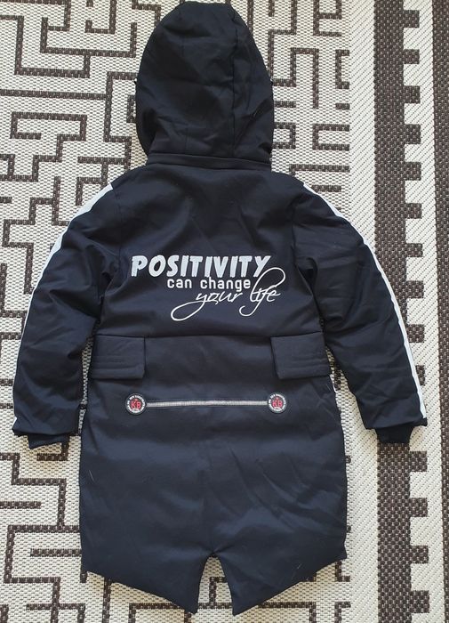 Куртка зимняя, новая, для девочек.