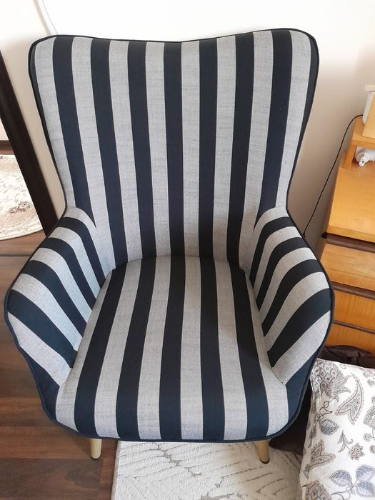 Vând fotoliu cumpărat cumpărat de o săptămână .