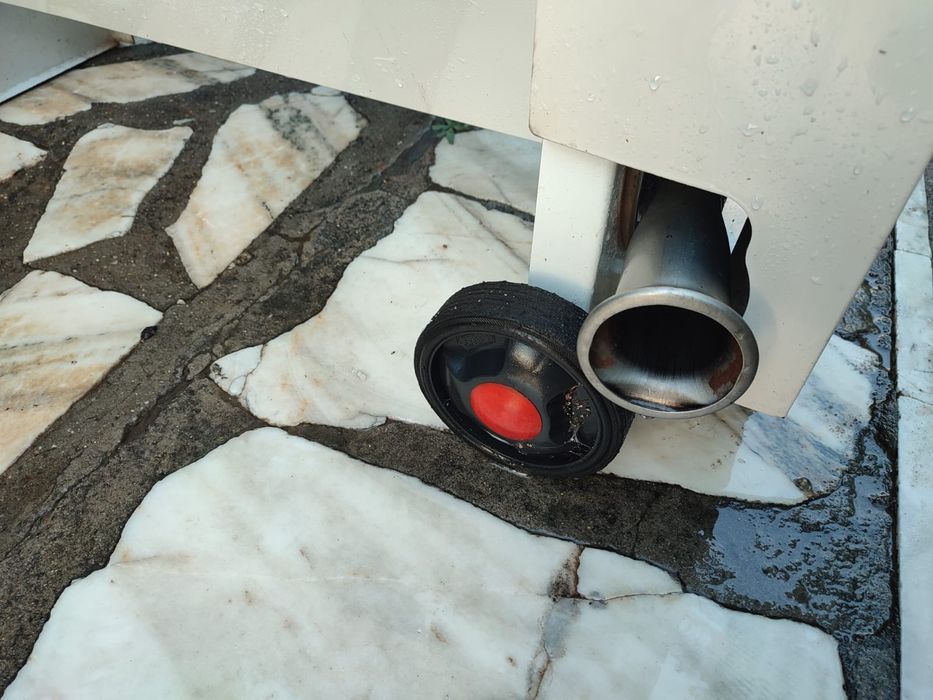 Гроздoмелачка с помпа