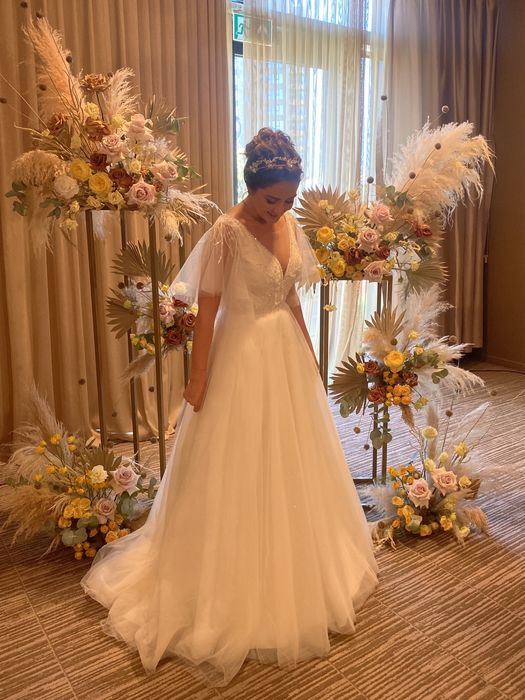 Rochie mireasa diafană