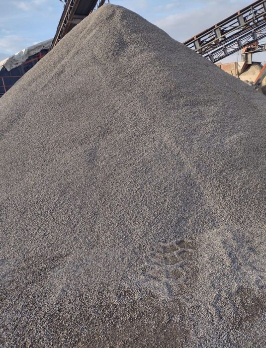 Agregate - Nisip / Balast / Pământ Negru / Piatra Drum 120 mc - Buldo