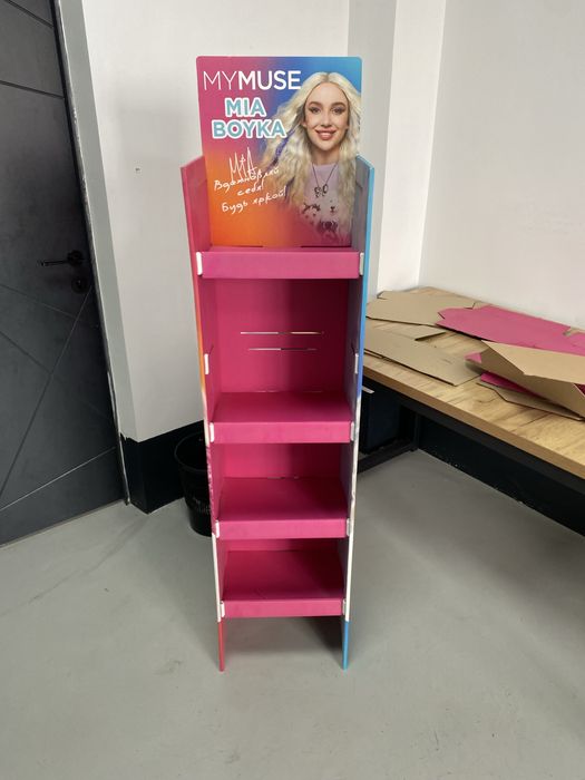 Продам новые стойки