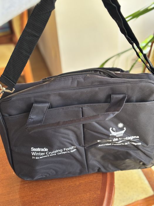 Чанта за лап топ - 2 вида