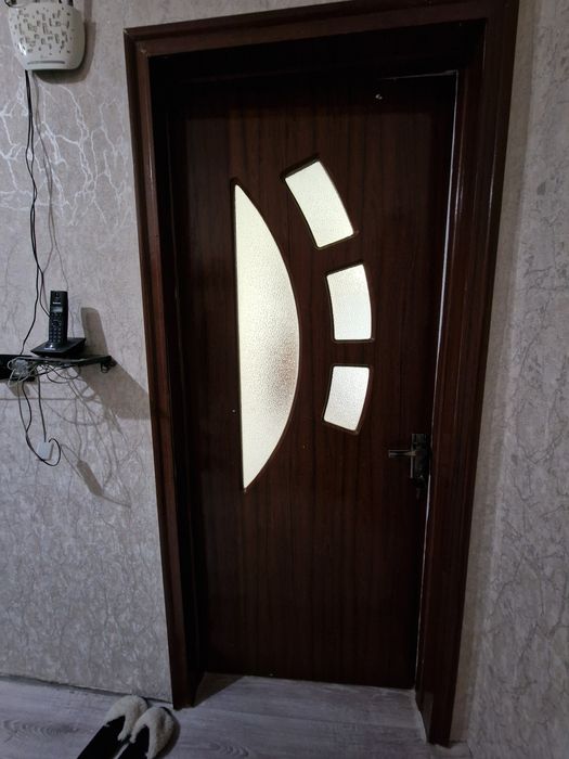 Продам межкомнатные двери