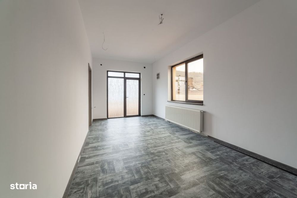 Casa spatioasa P+1+M – Izvorani, Ștefanesti | Ideala pentru 2 famil