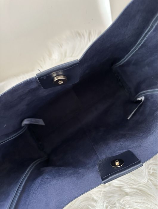 Нова дамска чанта