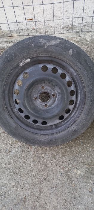 4х100 Джанти 15 за Опел и 185 60 15 Унироял