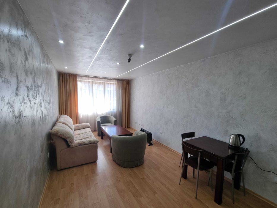 Просторен двустаен апартамент без такса поддръжка в гр. Банско