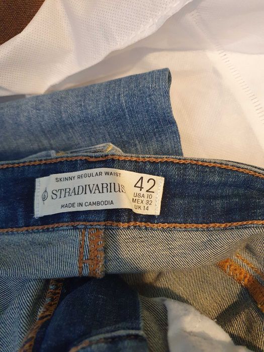 Дънки/панталони 10лв. Палта 50лв./бр.