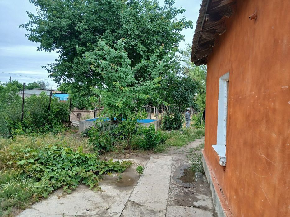 Srochni uy sotiladi kelishamiza