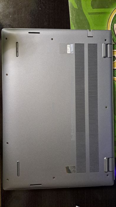 Laptop Dell Vostro 5620 procesor i7