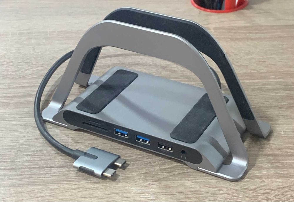 HumanCentric USB C хъб за MacBook