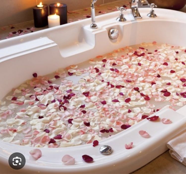 Лепестки роз для ванны