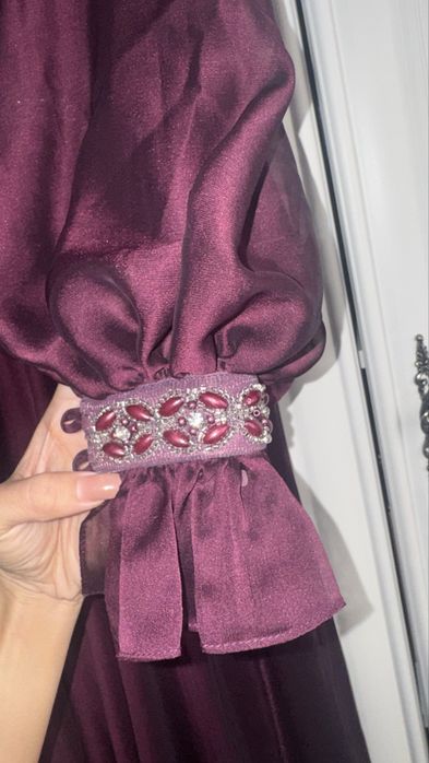 Красивое новое платье