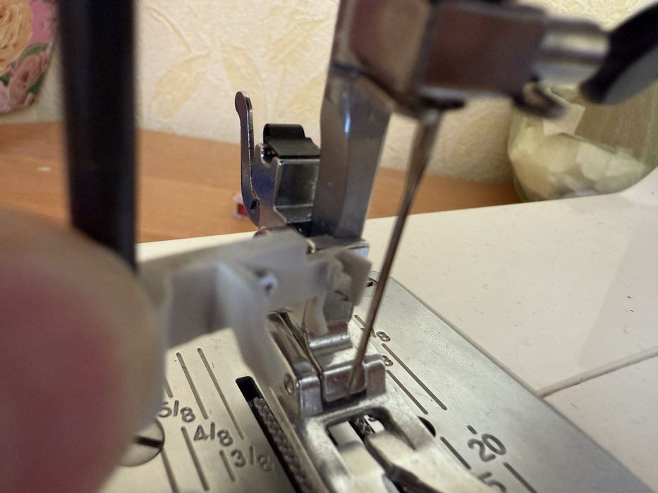 Швейная машина janome hs1515