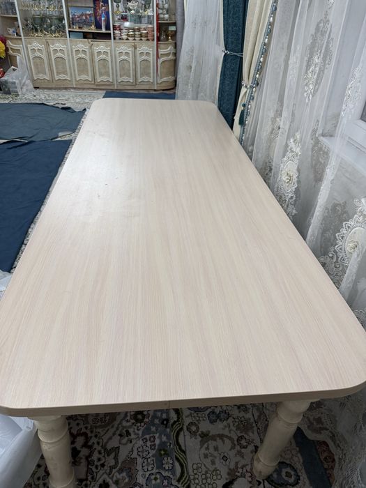 Продам стол для зала