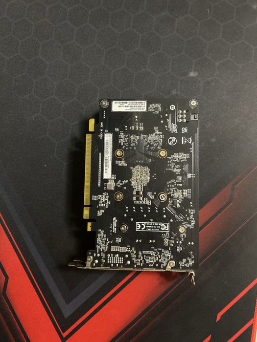 GEFORCE GRX 1650 + 8GB ram