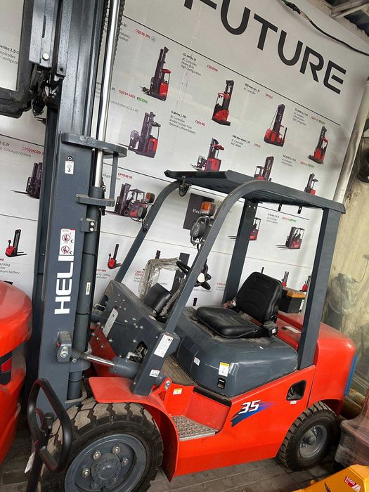 Электрический вилочный погрузчик /elektrli pogruzchik/ HELI CPD18 3м