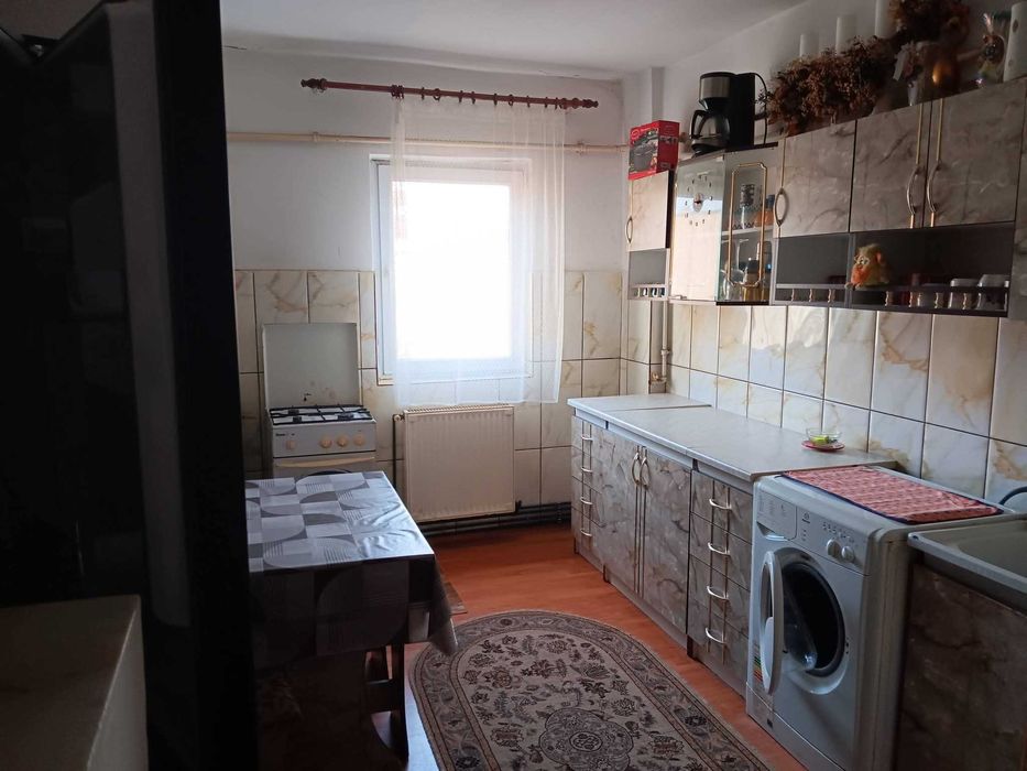 Vând apartament cu 2 camere