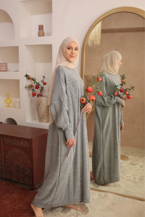 Вязанное теплое платье