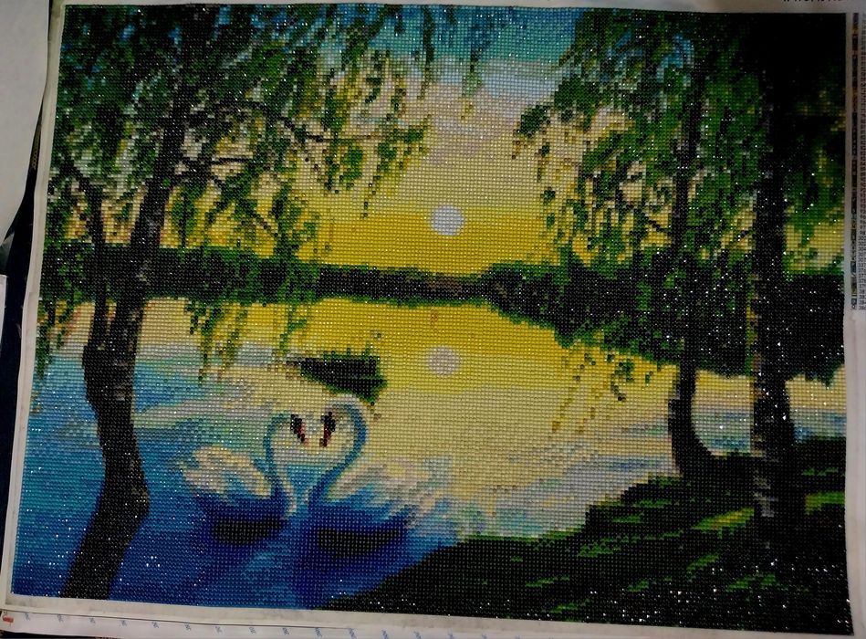 Диамантен гоблен Влюбените лебеди