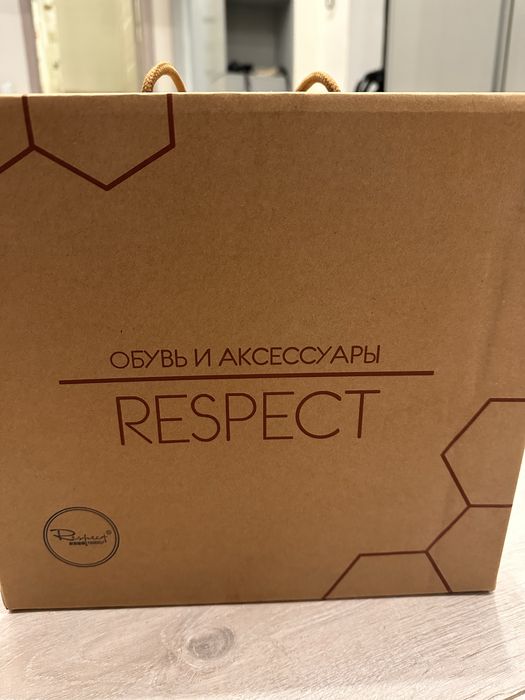 Женские ботинки