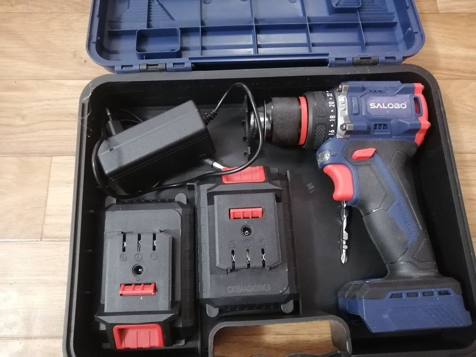 Шуруповерт аккумуляторный