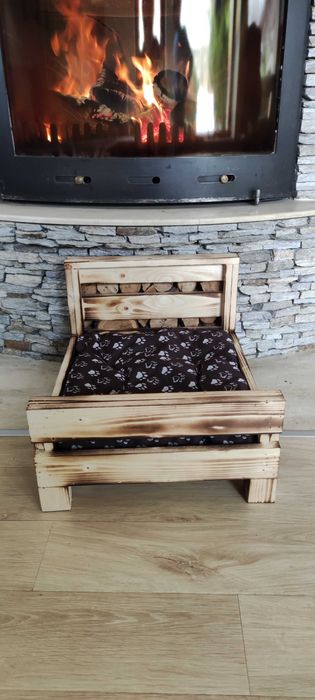 Дървено легло за коте и куче Легло от дърво за кучета и котки