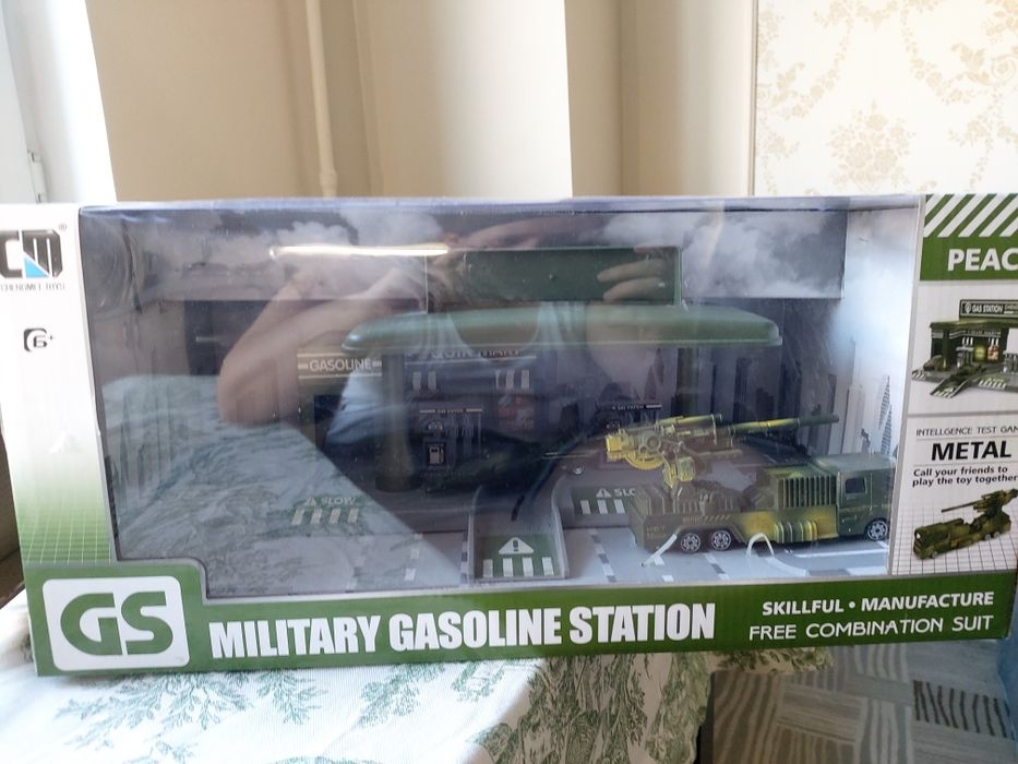 Военный паркинг игрушка