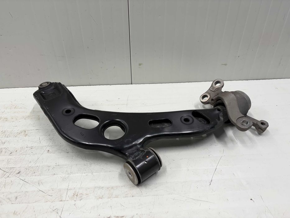 Преден Ляв Носач с Тампон за БМВ Ф48 Ф39 Ф40 Ф45 BMW F48 F39 F40 F45