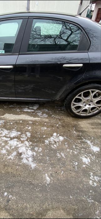 Capota Motor Aripa Fata Stanga Alfa Romeo 159 Neagra