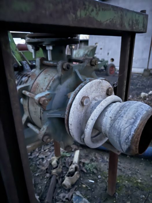 Pompa irigat la priza tractorului