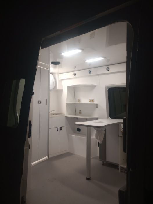 Ford Transit 2.2 tdci 2010 Carosat Salon