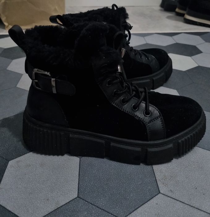 Ботинки женские зимние
