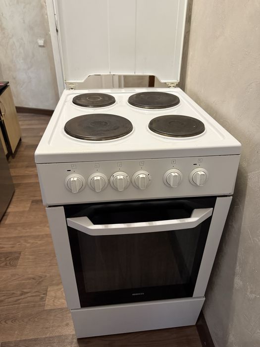Отдам электрическую плиту BEKO