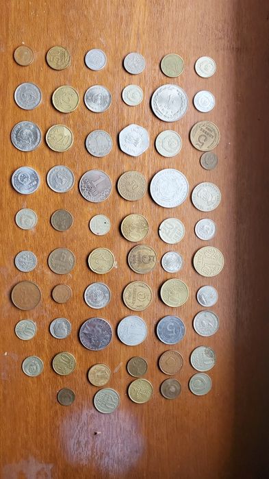 Разные монеты разных стран