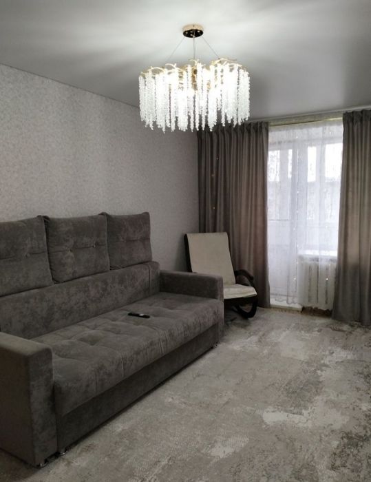 Продам квартиру в Аксу