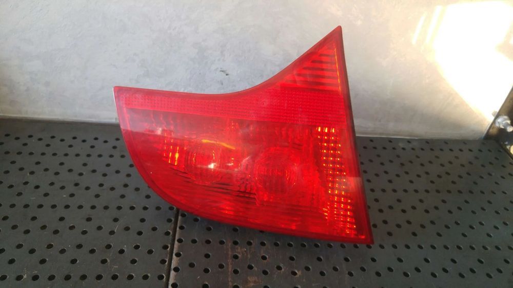 Stop tripla lampa stanga haion audi a4 b7 8e 8e9945093