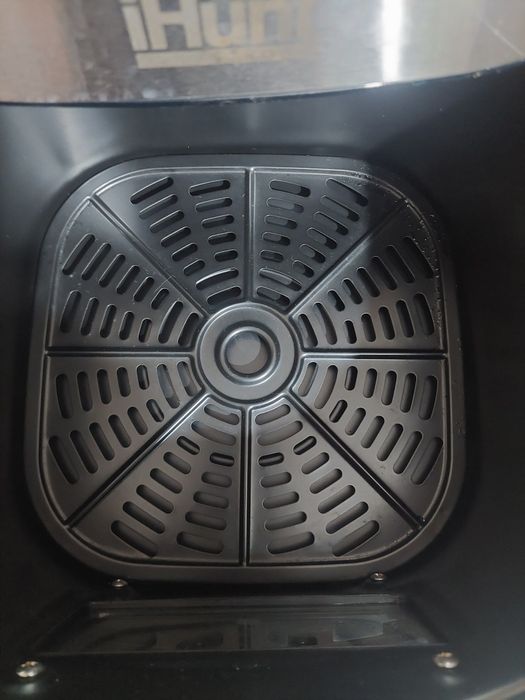 Airfryer folosit de doua , trei ori