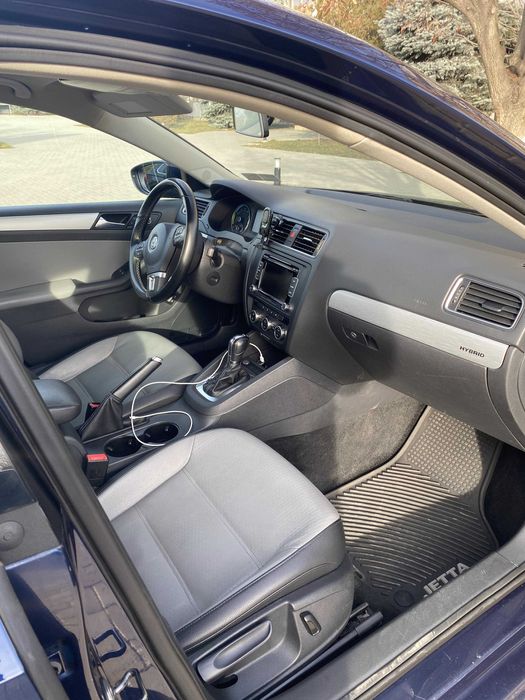 Volkswagen Jetta Hybrid