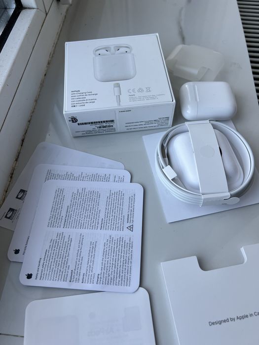 Căști apple Airpods a doua generație