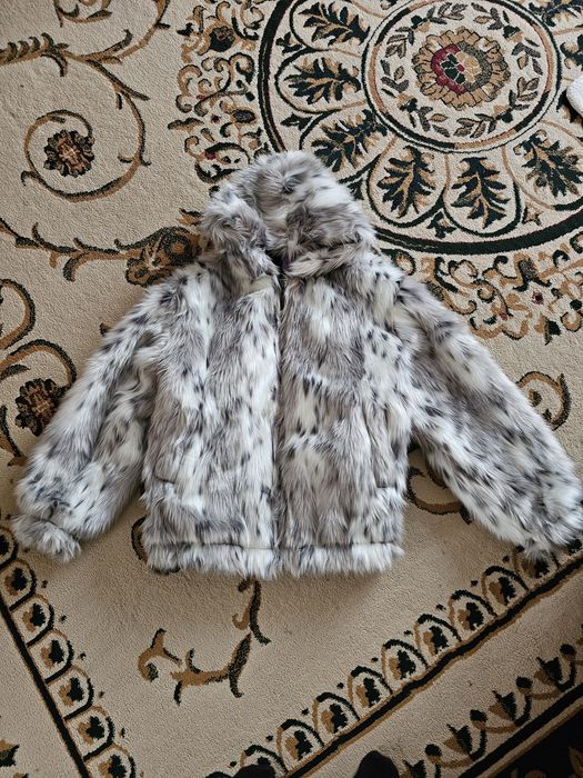 Шуба Corteiz Hooded Fur Jacket
