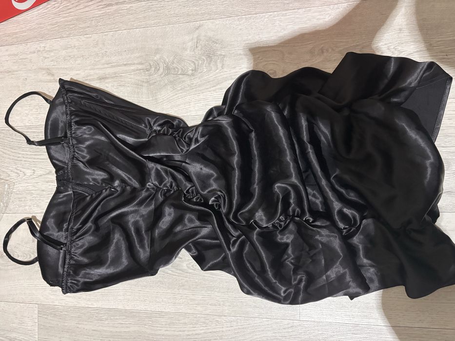 Черна Рокля с Корсет