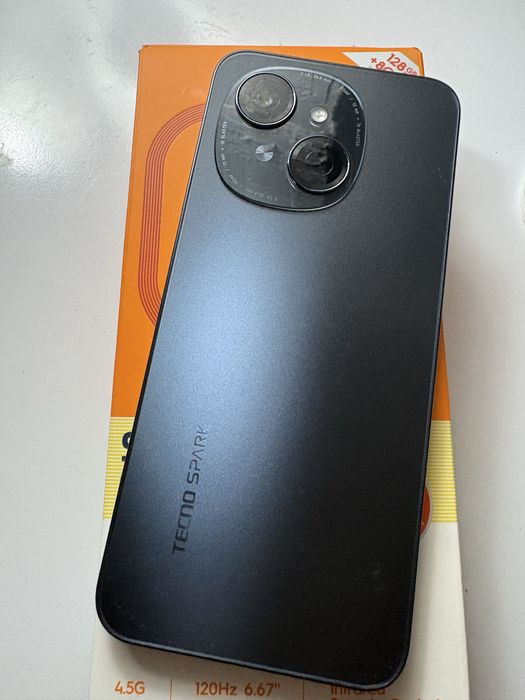 Продам телефон техно спарк go 1