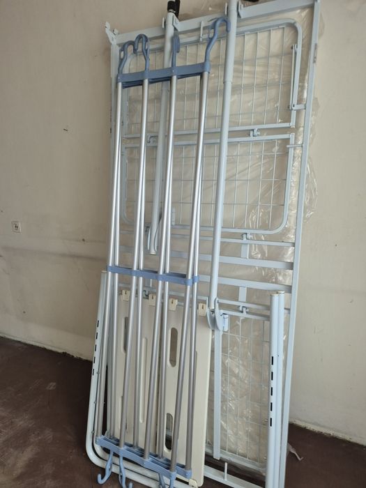 Механично болнично легло