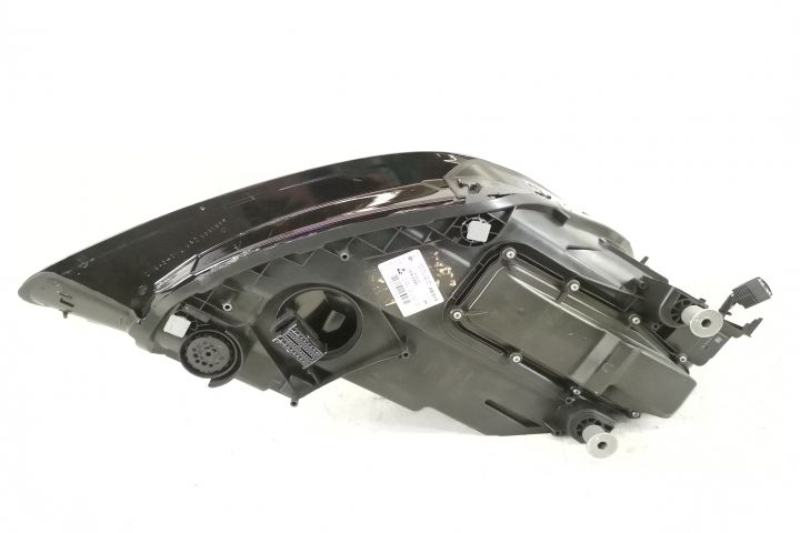Ляв фар / Lqv far Оригинален Led В добро състояние Порше / Porsche Cay
