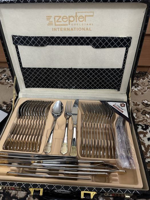 Продам набор посуды