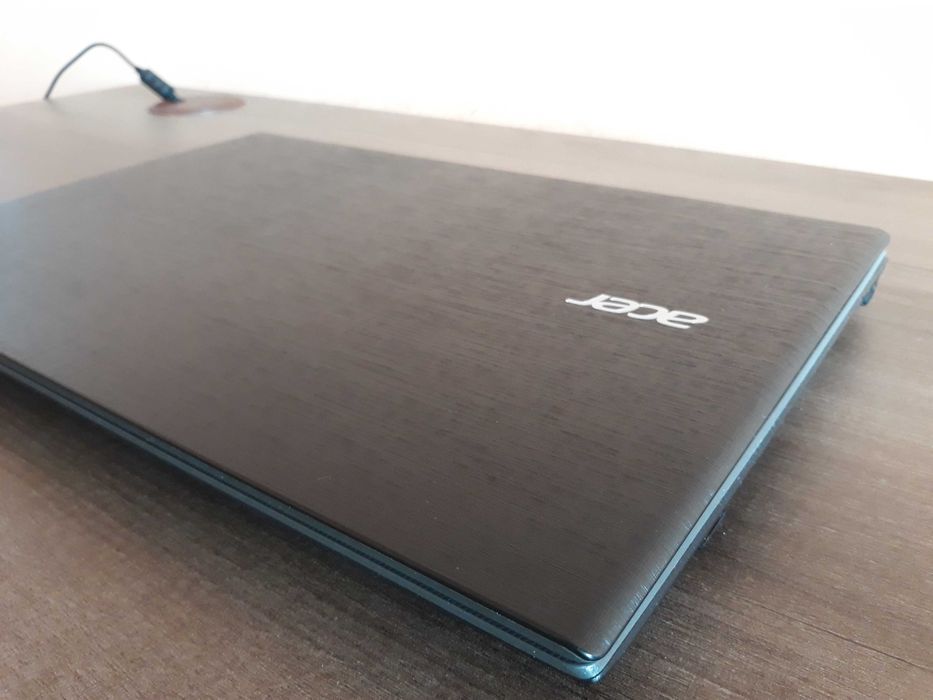 Acer Aspire E5-273g - Intel i3 2ghz, Nvidia 940m, 8gb ram