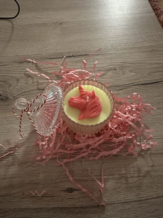 Lumanari colorate si parfumate